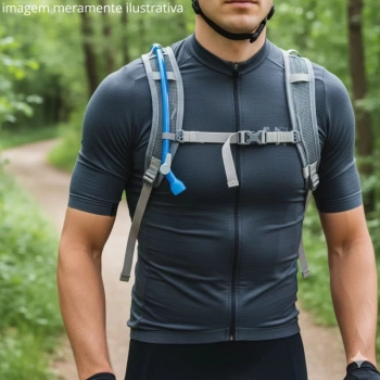 Mochila de Hidrata��o Classic Light 2 Litros Camelbak para Corrida Ciclistas Cinza