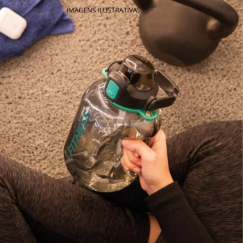 Garrafa de gua Fitness Squeeze 1,8 Lts com Trava Alas Ajustveis Suporta Celular Academia Esportiva Preta Mor