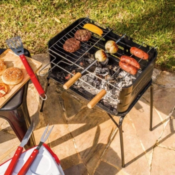 Kit Churrasqueira Mor Desmontvel com Acessrios + Suporte Porta Espeto Churrasco com 5 Furos em Madeira